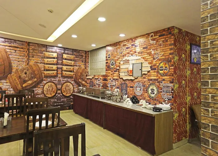 Hotel D\'Capitol - Delhi Airport